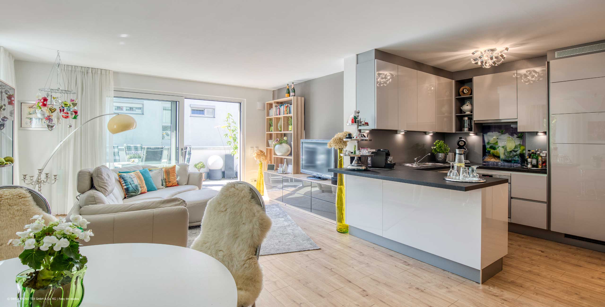 Ansbach SUITES – Offener Wohnbereich mit Küche